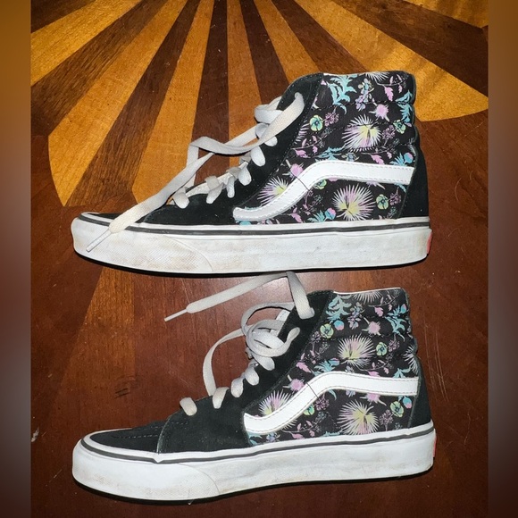 Vans Floral High-Top Sneakers - Picture 3 of 7